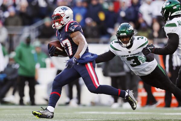 Marcus Jones late punt return lifts Patriots over Jets 10 3 AP News